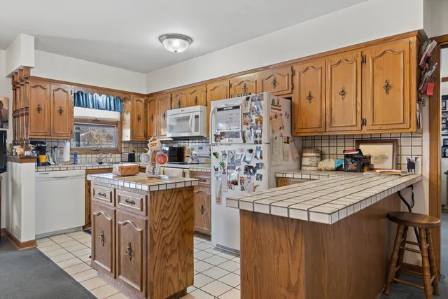 $389,900 | 2138 25th Avenue, Kenosha, WI 53140