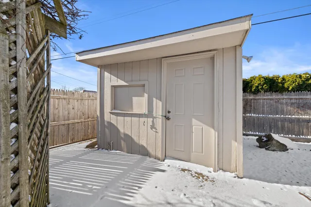 $389,900 | 2138 25th Avenue, Kenosha, WI 53140