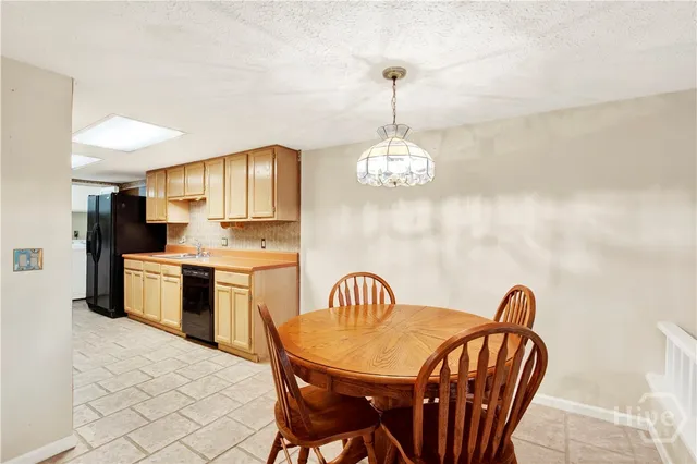 $475,000 | 11 Shipwatch Road, Savannah, GA 31410