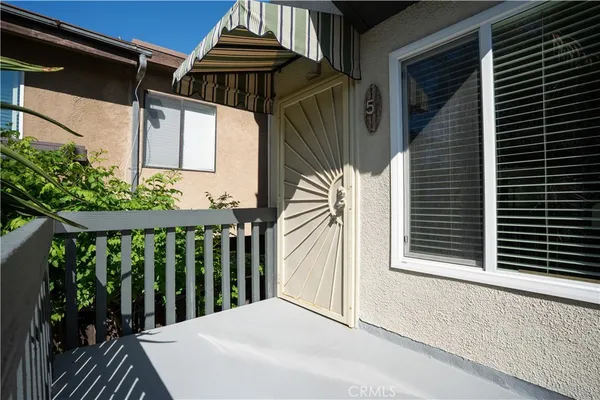 $3,700 | 320 12th Street, Unit 5, Seal Beach, CA 90740