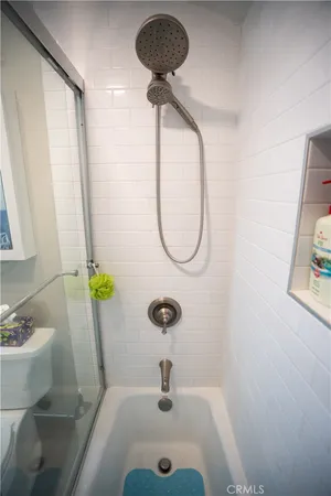 $3,700 | 320 12th Street, Unit 5, Seal Beach, CA 90740