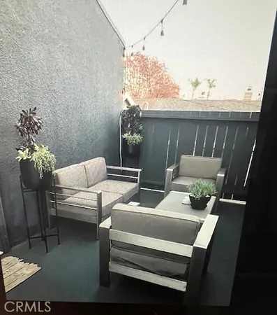 $3,700 | 320 12th Street, Unit 5, Seal Beach, CA 90740