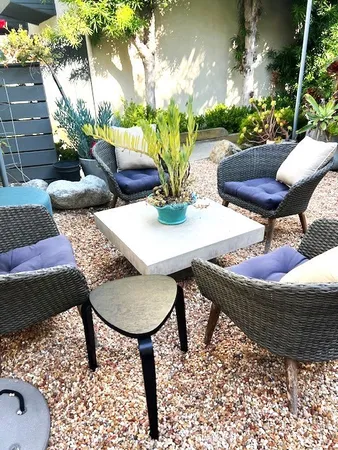 $3,700 | 320 12th Street, Unit 5, Seal Beach, CA 90740