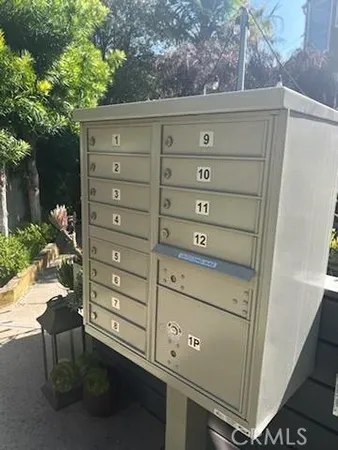 $3,700 | 320 12th Street, Unit 5, Seal Beach, CA 90740