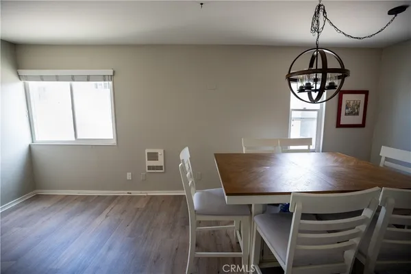 $3,700 | 320 12th Street, Unit 5, Seal Beach, CA 90740