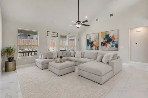$599,000 | 213 Buffalo Ridge Drive, Manchaca, TX 78652