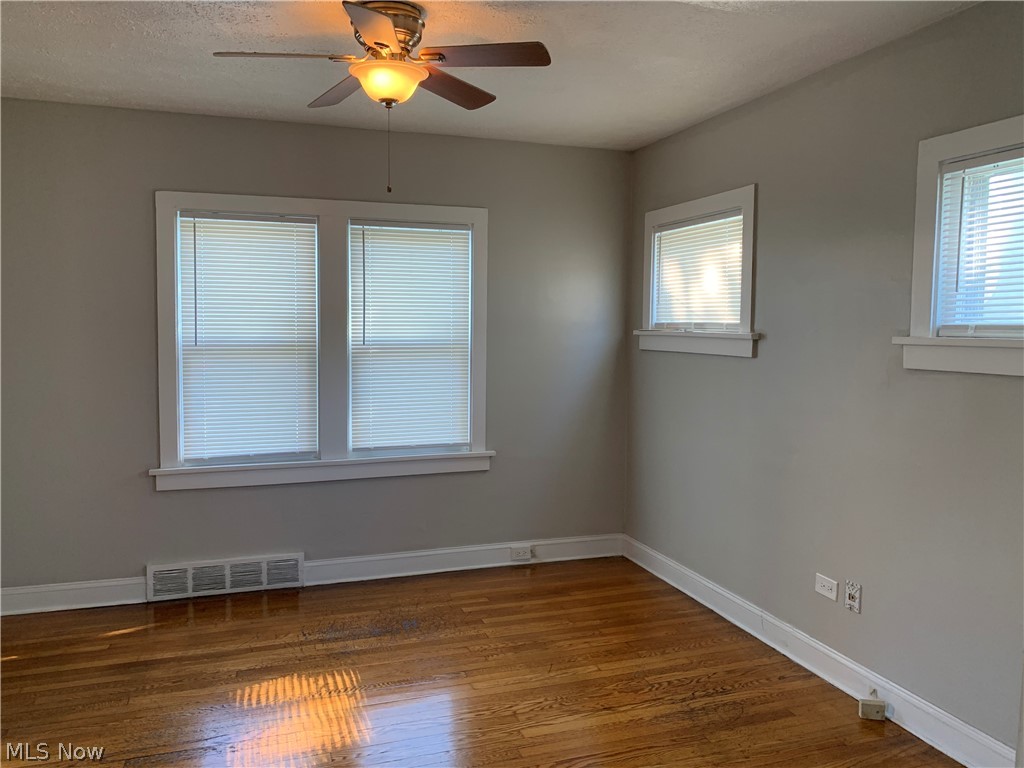 3390 Sylvanhurst Road Cleveland Heights, OH 44112 - Photo 6 of 16