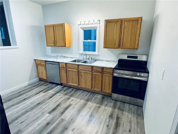 $218,500 | 2303 Francis Street, St. Joseph, MO 64501