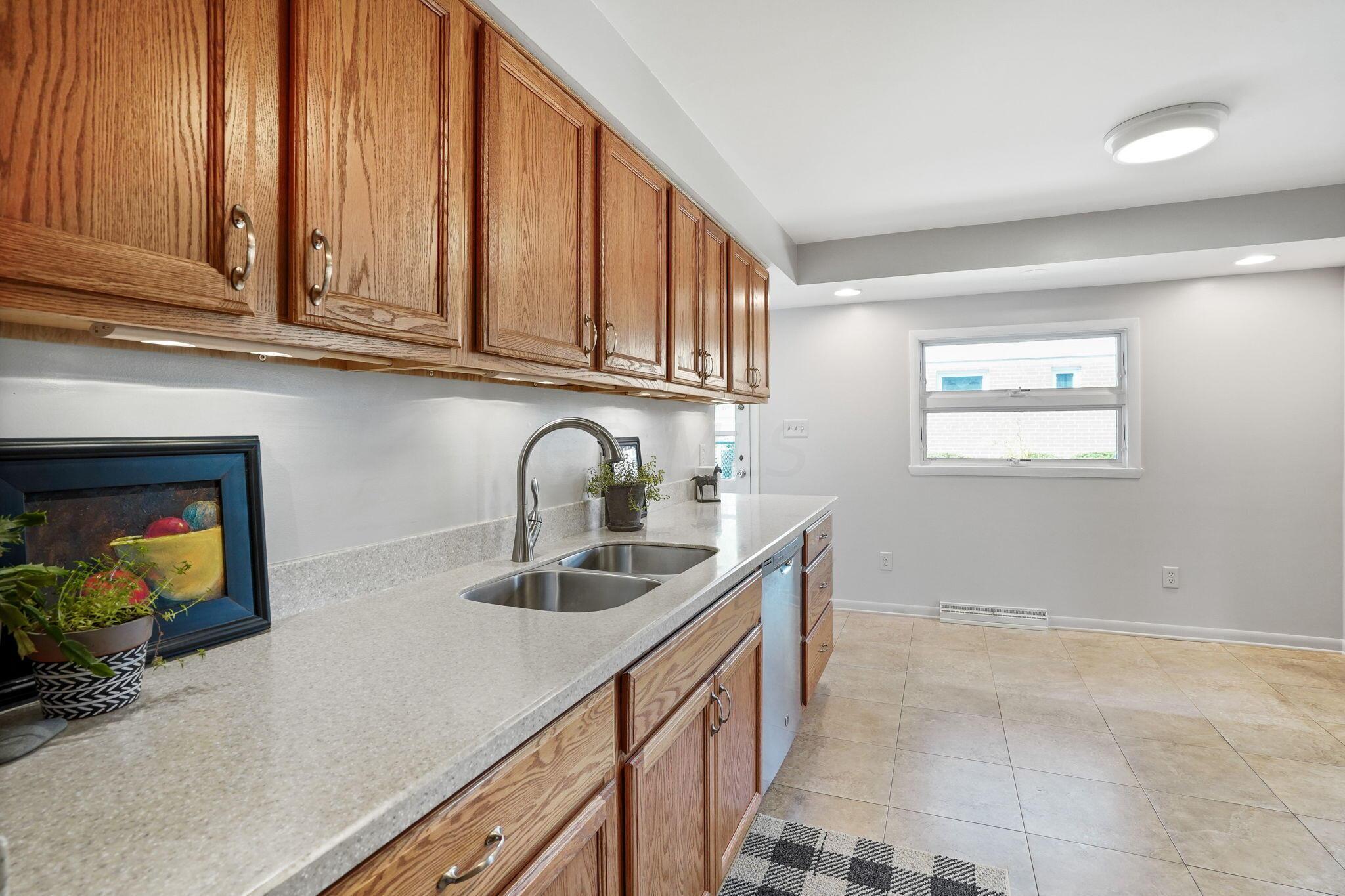 549 Wetmore Road Columbus, OH 43214 - Photo 23 of 58 23-web-or-mls-DSC04709