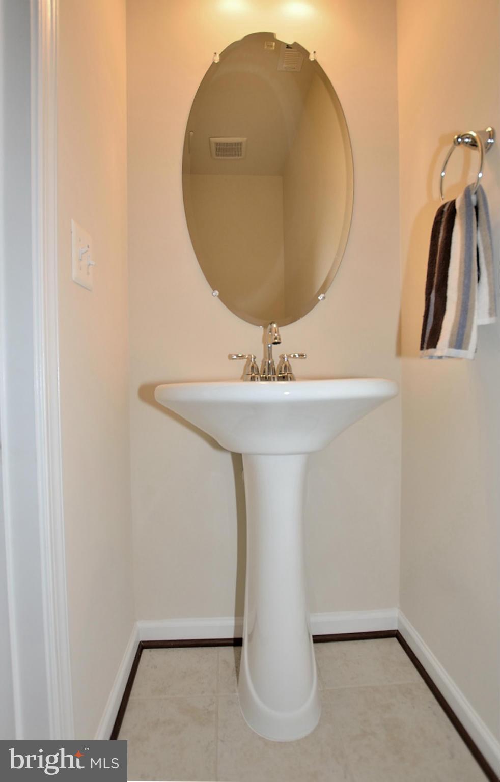 25278 Arrowroot Terrace Chantilly, VA 20152 - Photo 19 of 20 Interior (General)