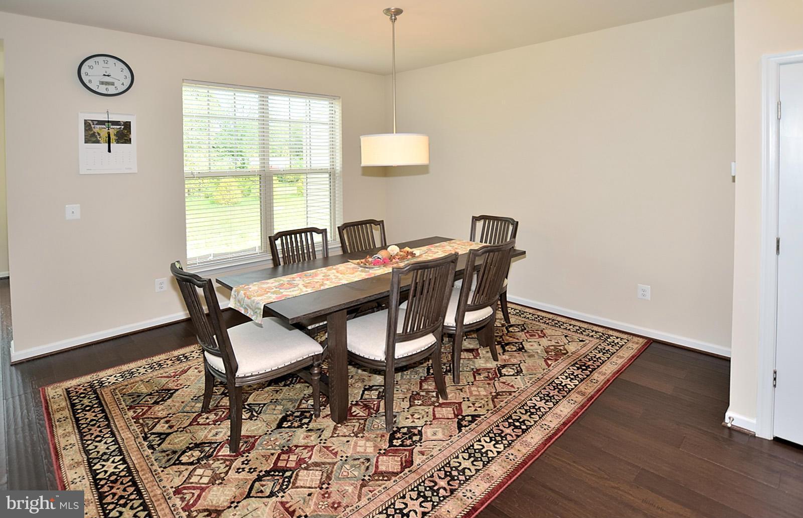25278 Arrowroot Terrace Chantilly, VA 20152 - Photo 9 of 20 Dining Room