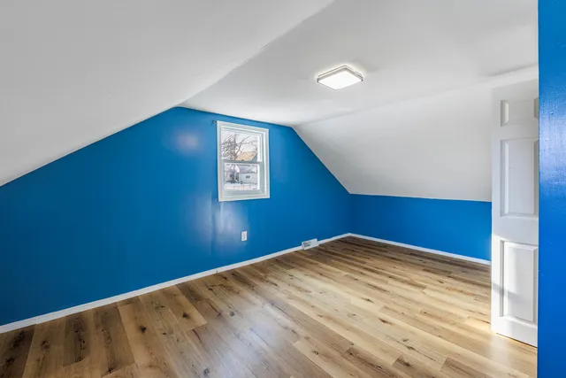 $279,900 | 643 Wing Street, Elgin, IL 60123