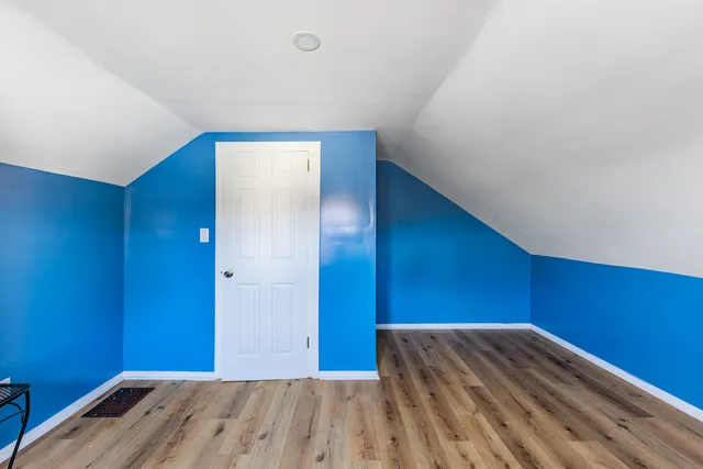 $279,900 | 643 Wing Street, Elgin, IL 60123