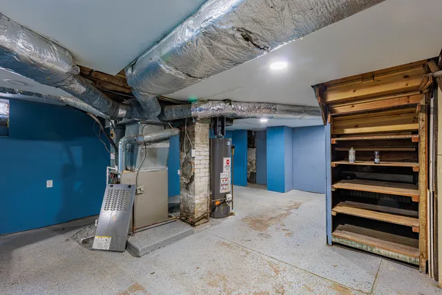 $279,900 | 643 Wing Street, Elgin, IL 60123