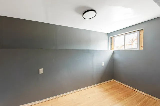 $279,900 | 643 Wing Street, Elgin, IL 60123