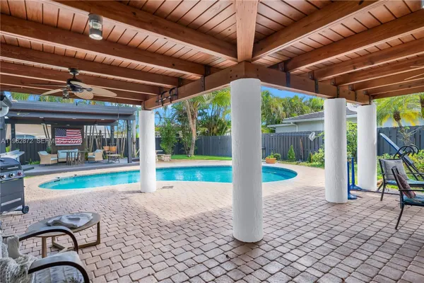 $5,500 | 2616 Northwest 7th Avenue, Wilton Manors, FL 33311