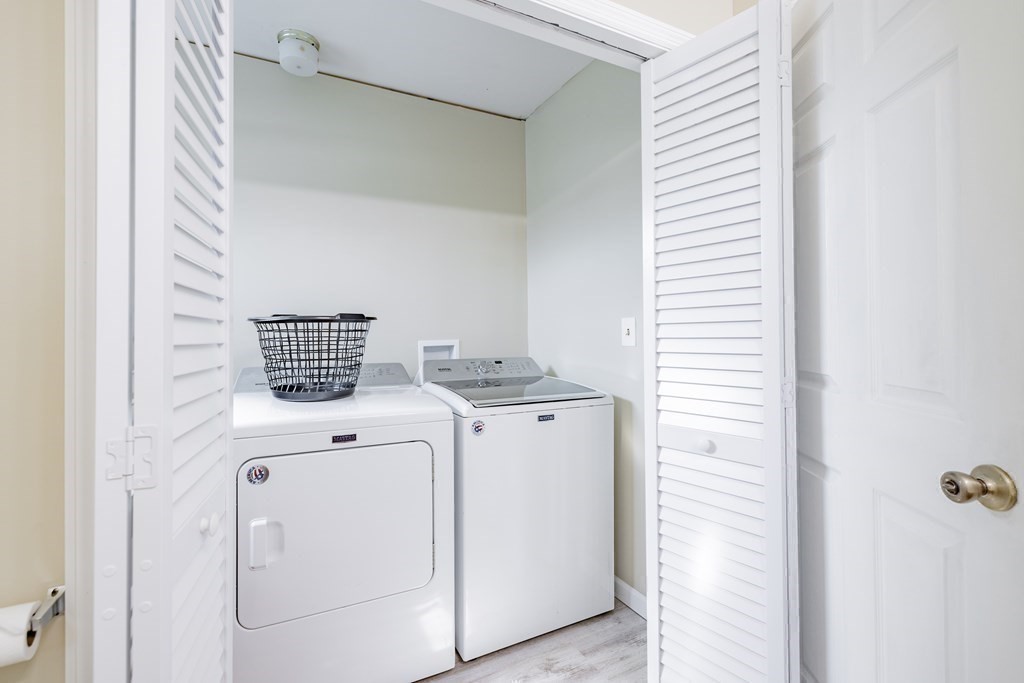 146 Bromley Road Chester, MA 01050 - Photo 25 of 40 a utility room with dryer and washer
