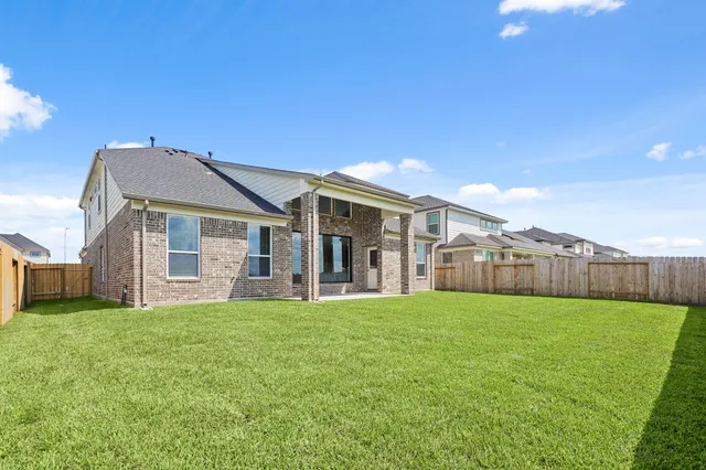 $560,025 | 4502 Whisperwood Drive, Rosenberg, TX 77471