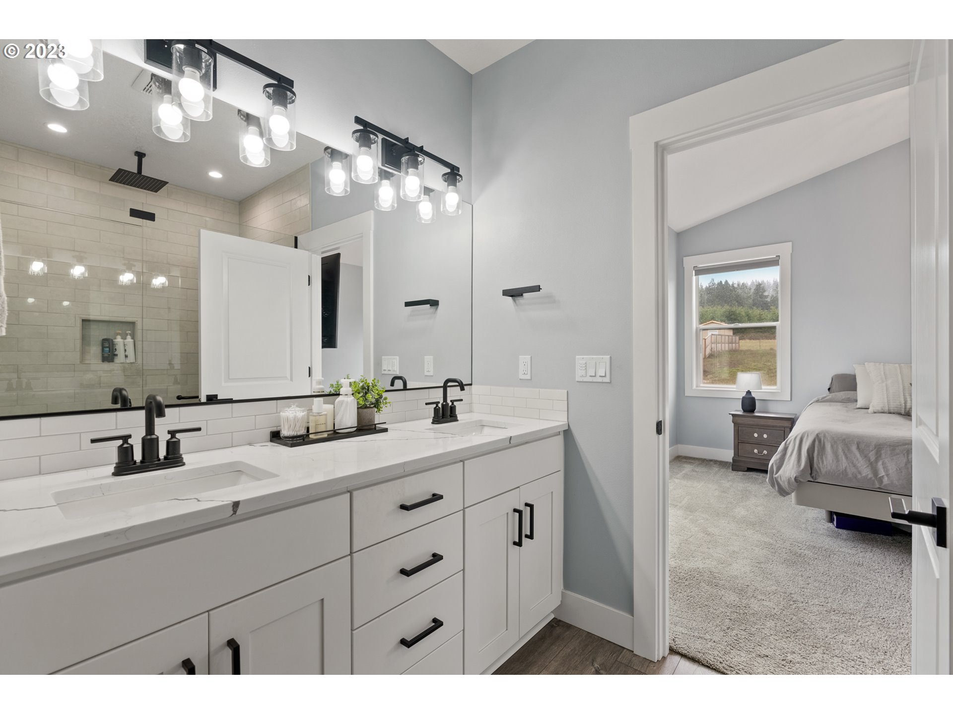 819 Riley Drive Northeast Silverton, OR 97381 - Photo 14 of 32