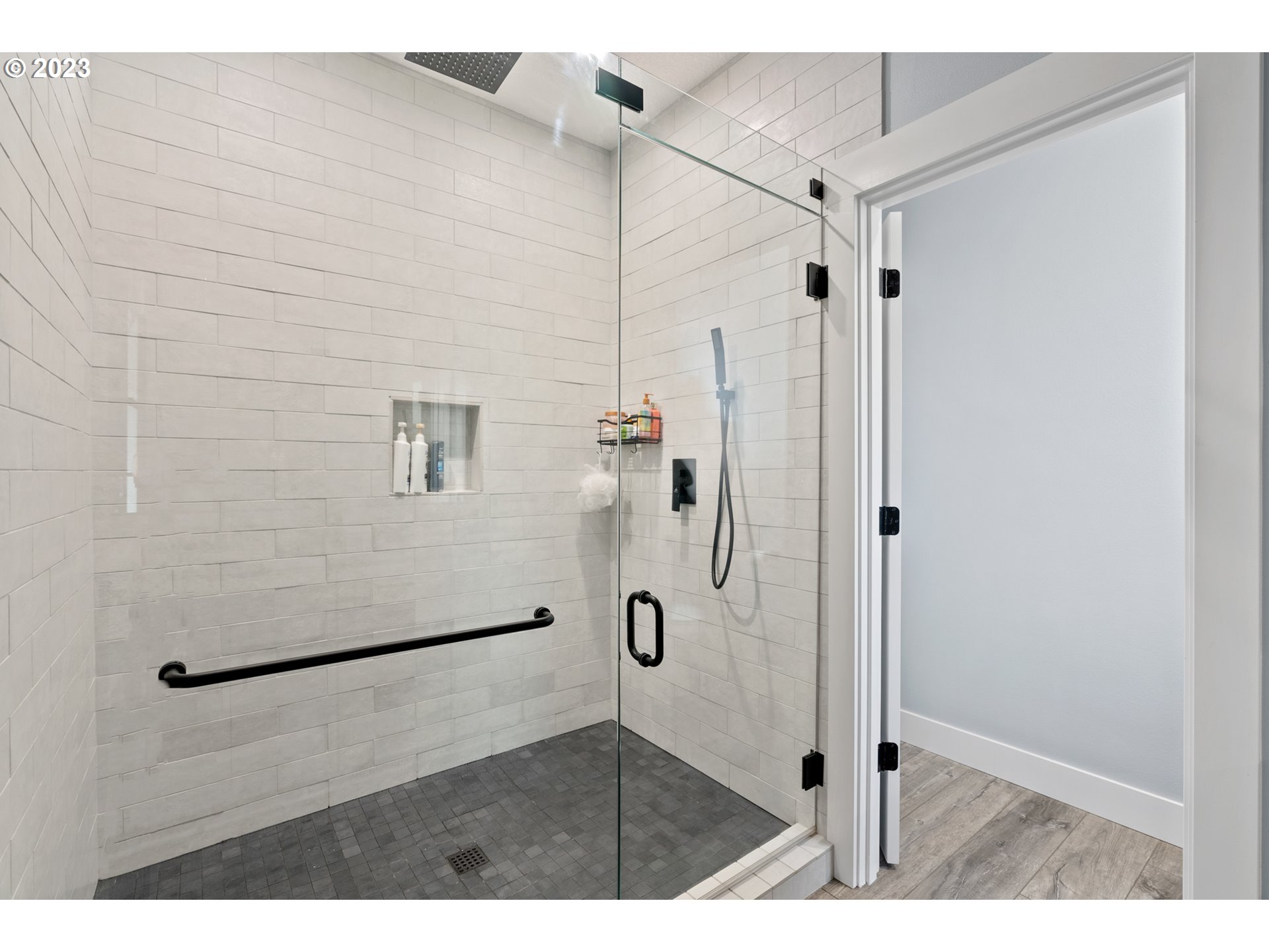 819 Riley Drive Northeast Silverton, OR 97381 - Photo 15 of 32