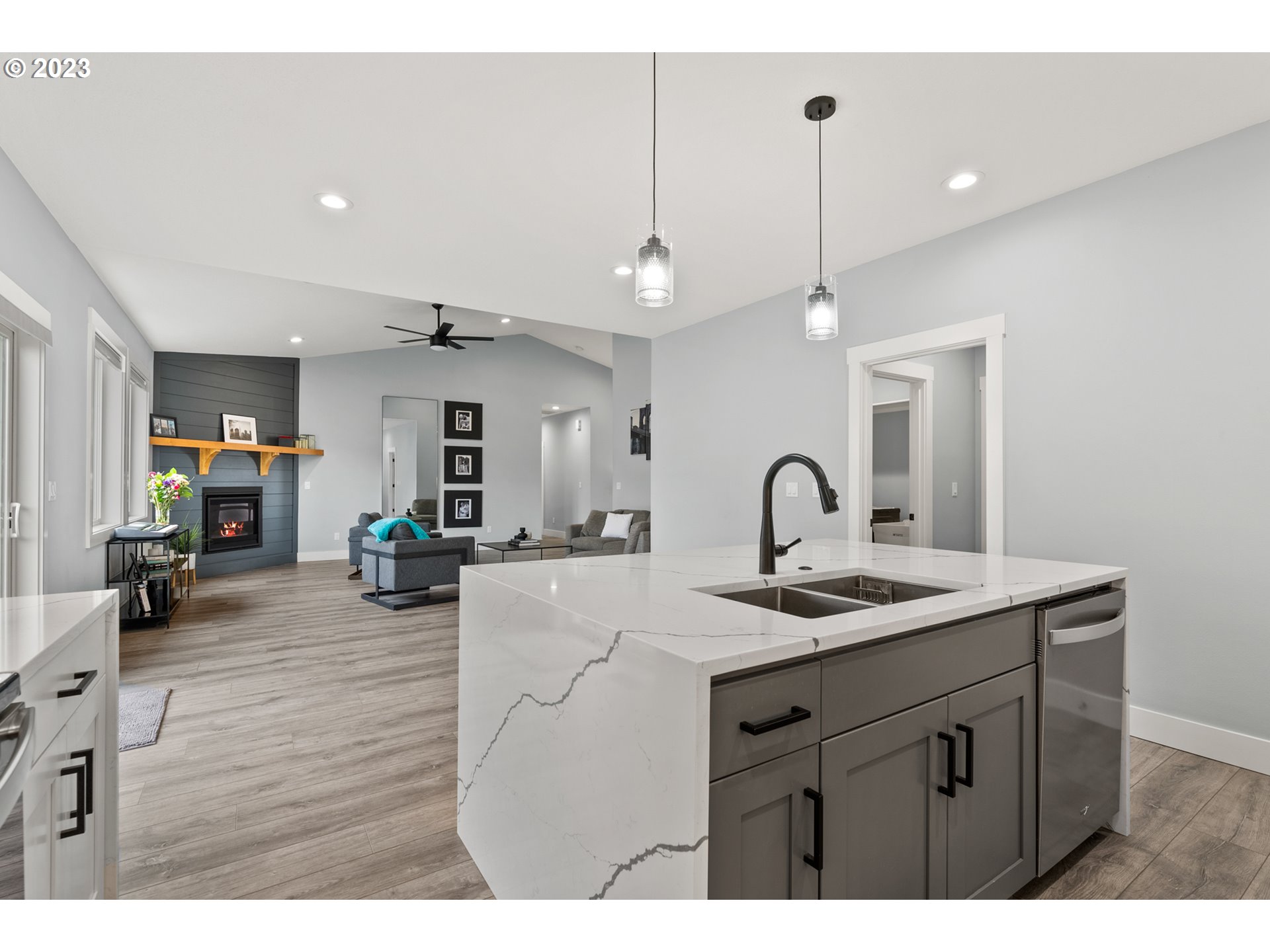 819 Riley Drive Northeast Silverton, OR 97381 - Photo 10 of 32