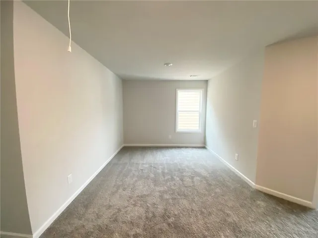 $2,050 | 159 Station Overlook Drive, Auburn, GA 30011