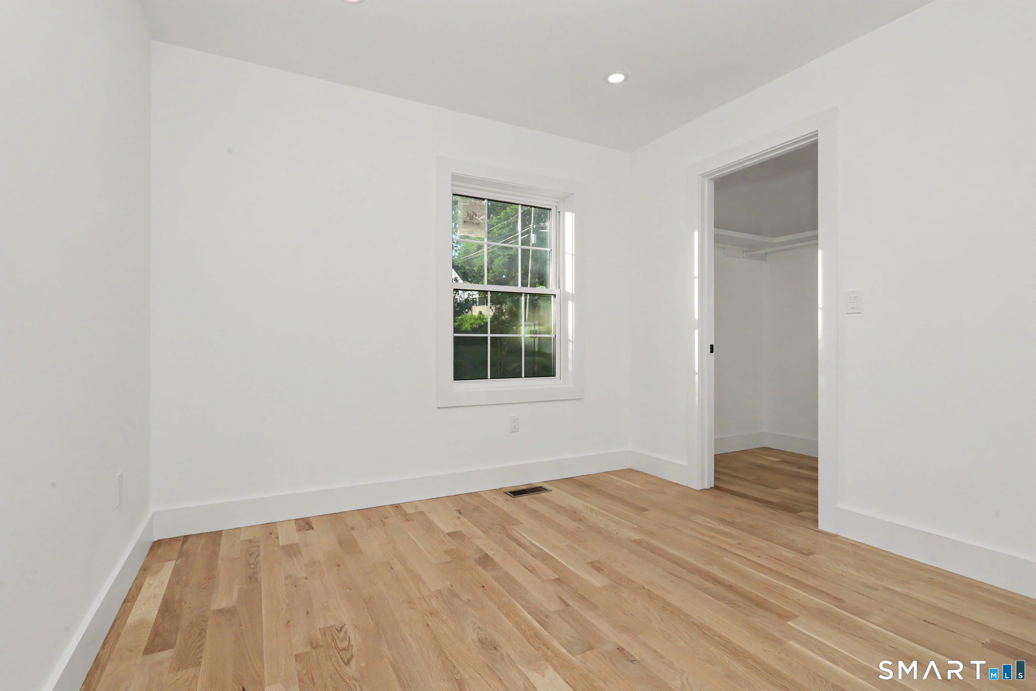 8 Benson Road Bethel, CT 06801 - Photo 13 of 32