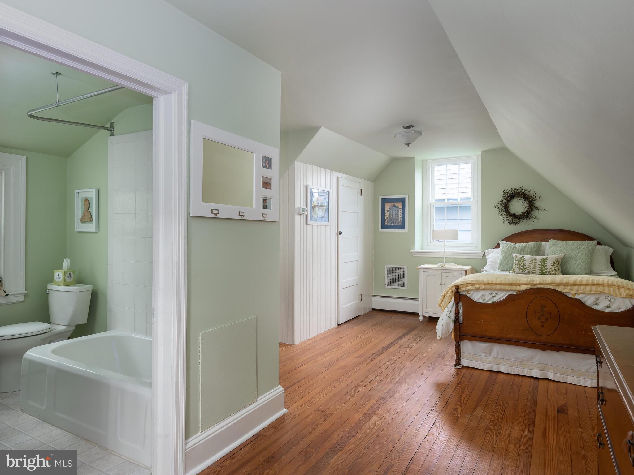 751 Twinbridge Drive Wayne, PA 19087 - Photo 18 of 23 2nd Bedroom with en-suite bath