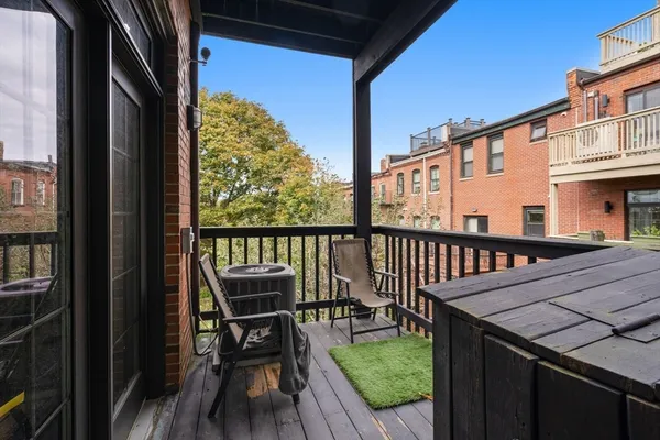 $3,500 | 59 Fort Avenue, Unit 2, Boston, MA 02119