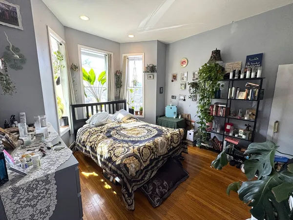 $3,500 | 59 Fort Avenue, Unit 2, Boston, MA 02119