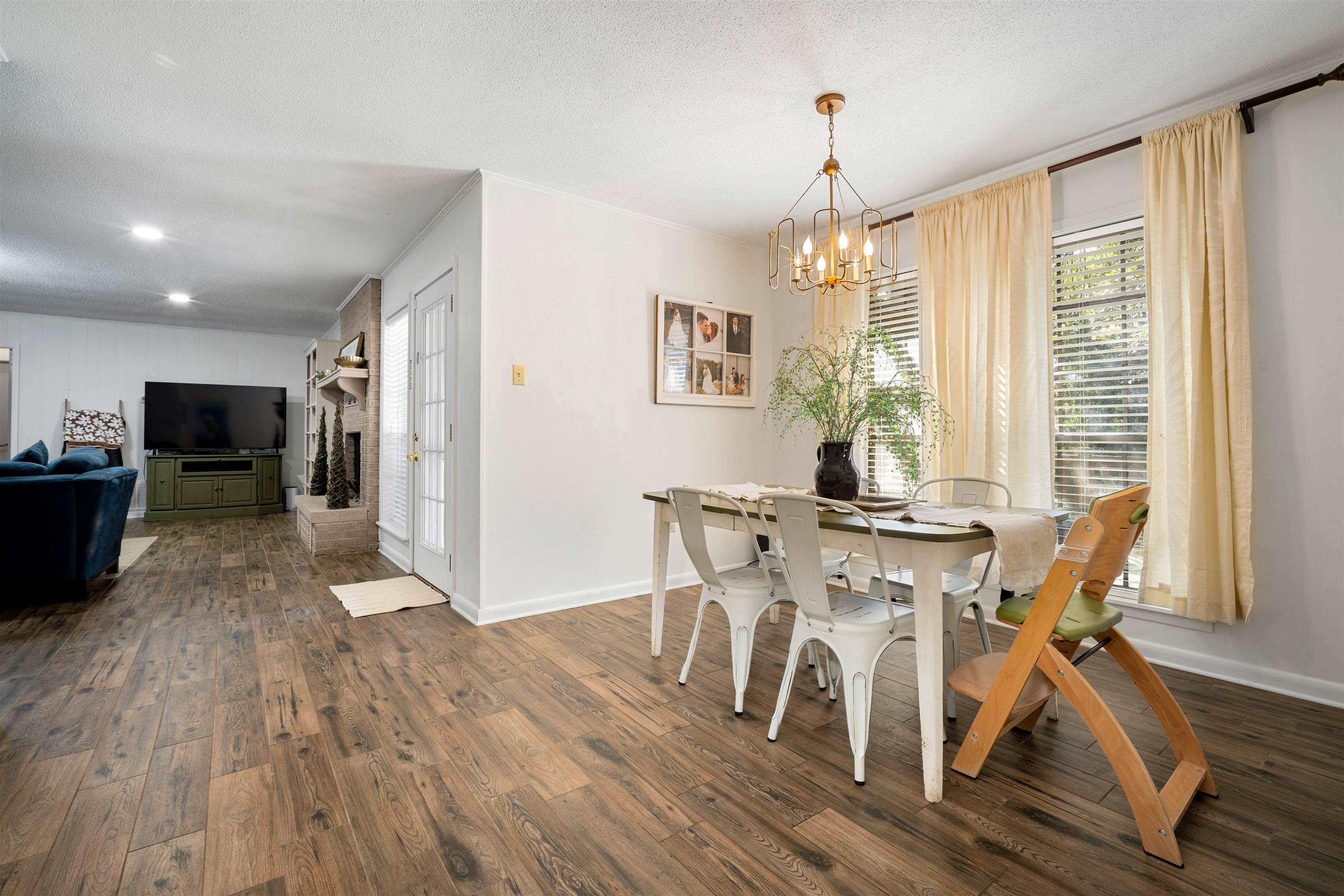 74 Caisson Trace Daphne, AL 36527 - Photo 11 of 26 Dining Area