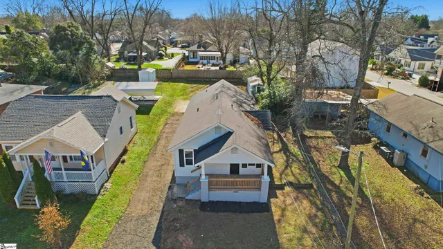 $230,000 | 204 Rogers Avenue, Greenville, SC 29617
