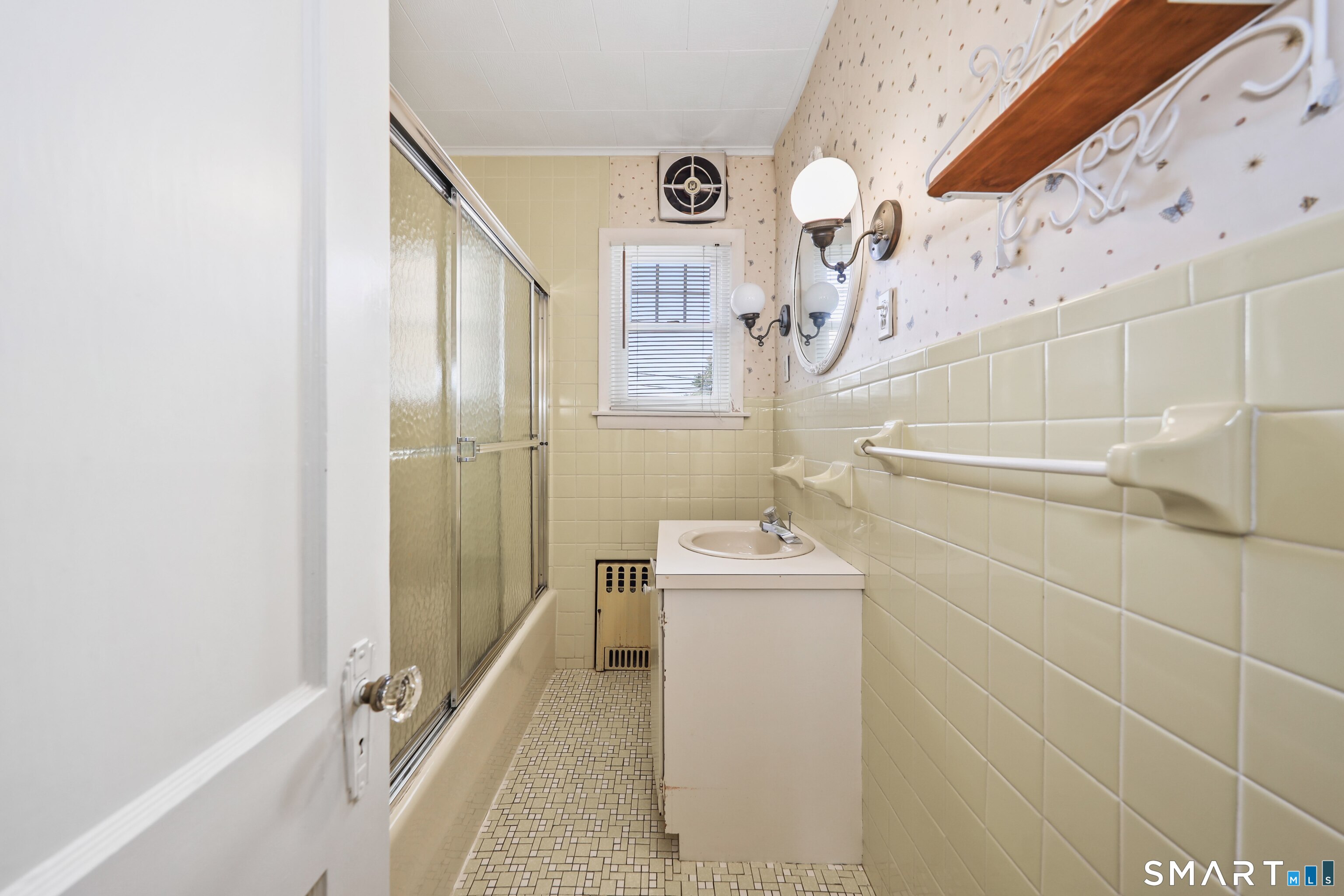 249 Montoe Road Waterbury, CT 06704 - Photo 15 of 40 Gallery Image 15