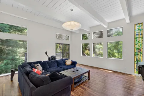 $1,700,000 | 450 Vine Hill Road, Santa Cruz, CA 95065