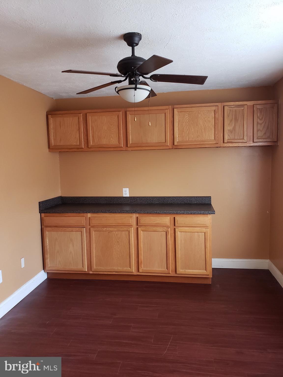 1727 Addison Road South District Heights, MD 20747 - Photo 4 of 25
