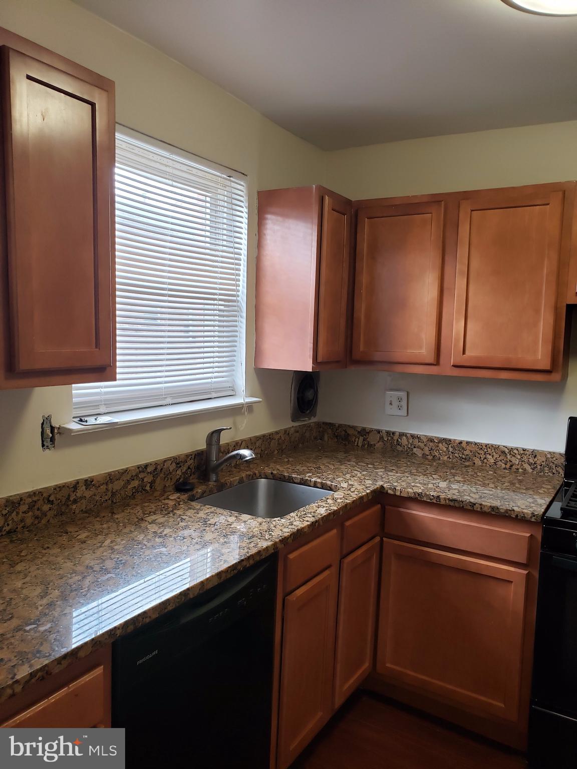 1727 Addison Road South District Heights, MD 20747 - Photo 6 of 25