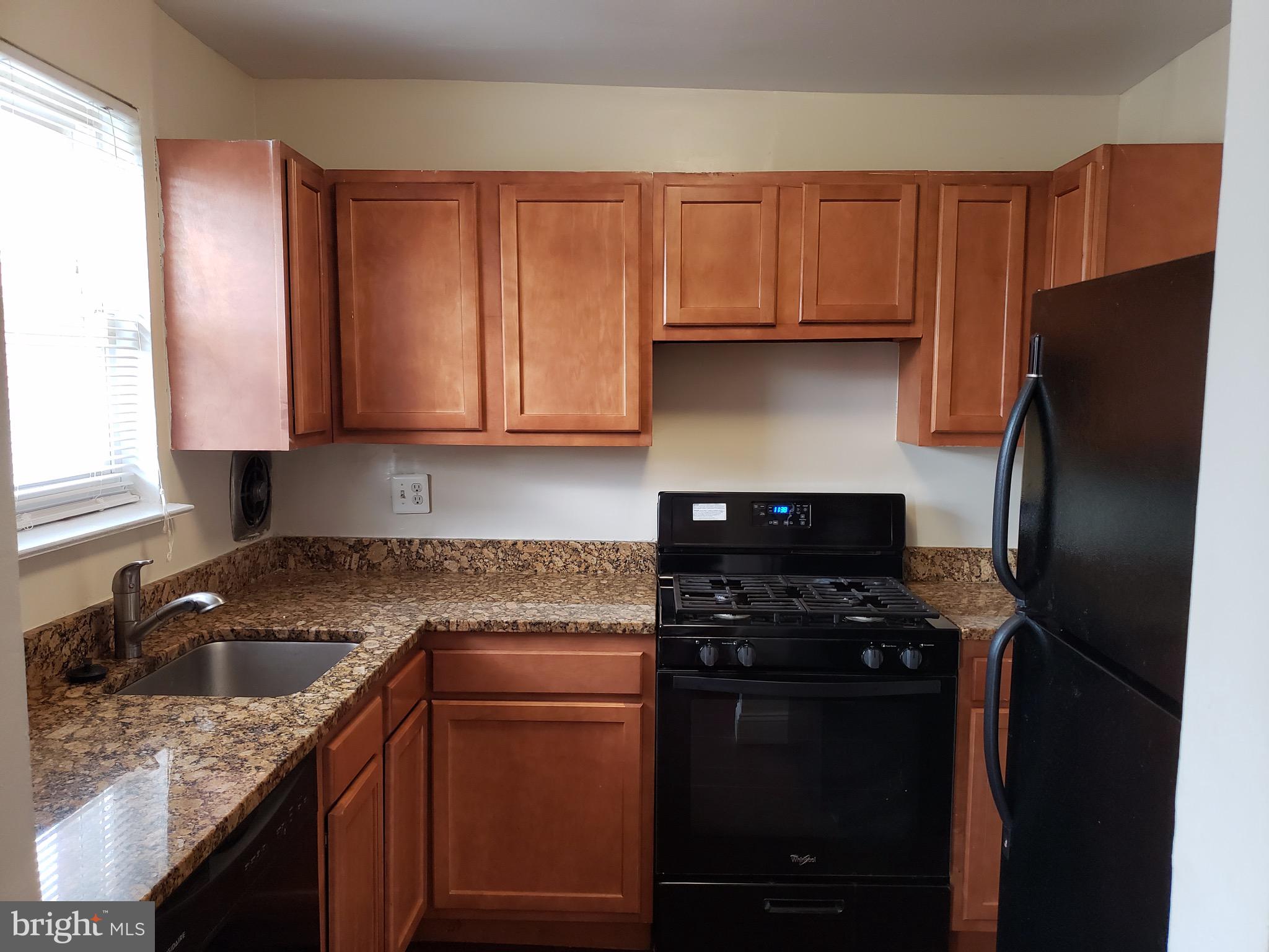 1727 Addison Road South District Heights, MD 20747 - Photo 7 of 25