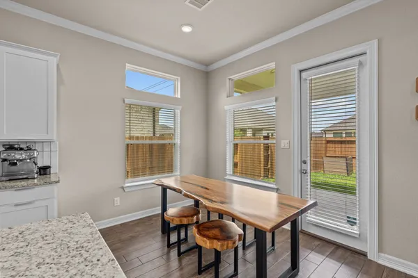 $2,600 | 1302 Lake Mija Court, Seabrook, TX 77586