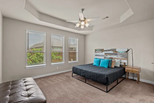 $2,600 | 1302 Lake Mija Court, Seabrook, TX 77586