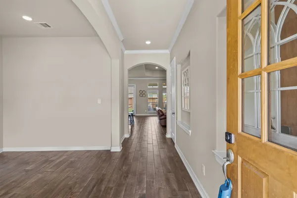 $2,600 | 1302 Lake Mija Court, Seabrook, TX 77586