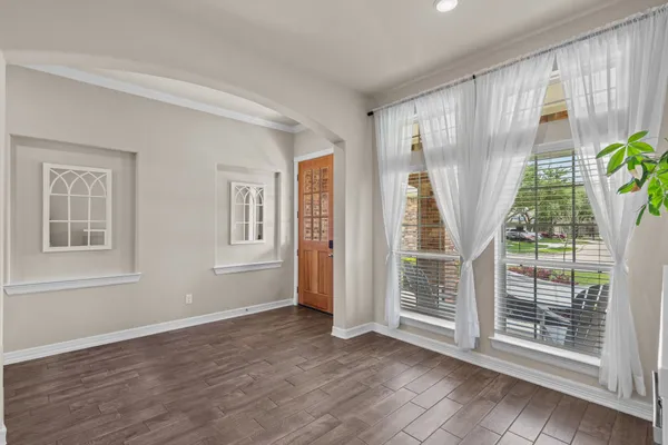 $2,600 | 1302 Lake Mija Court, Seabrook, TX 77586