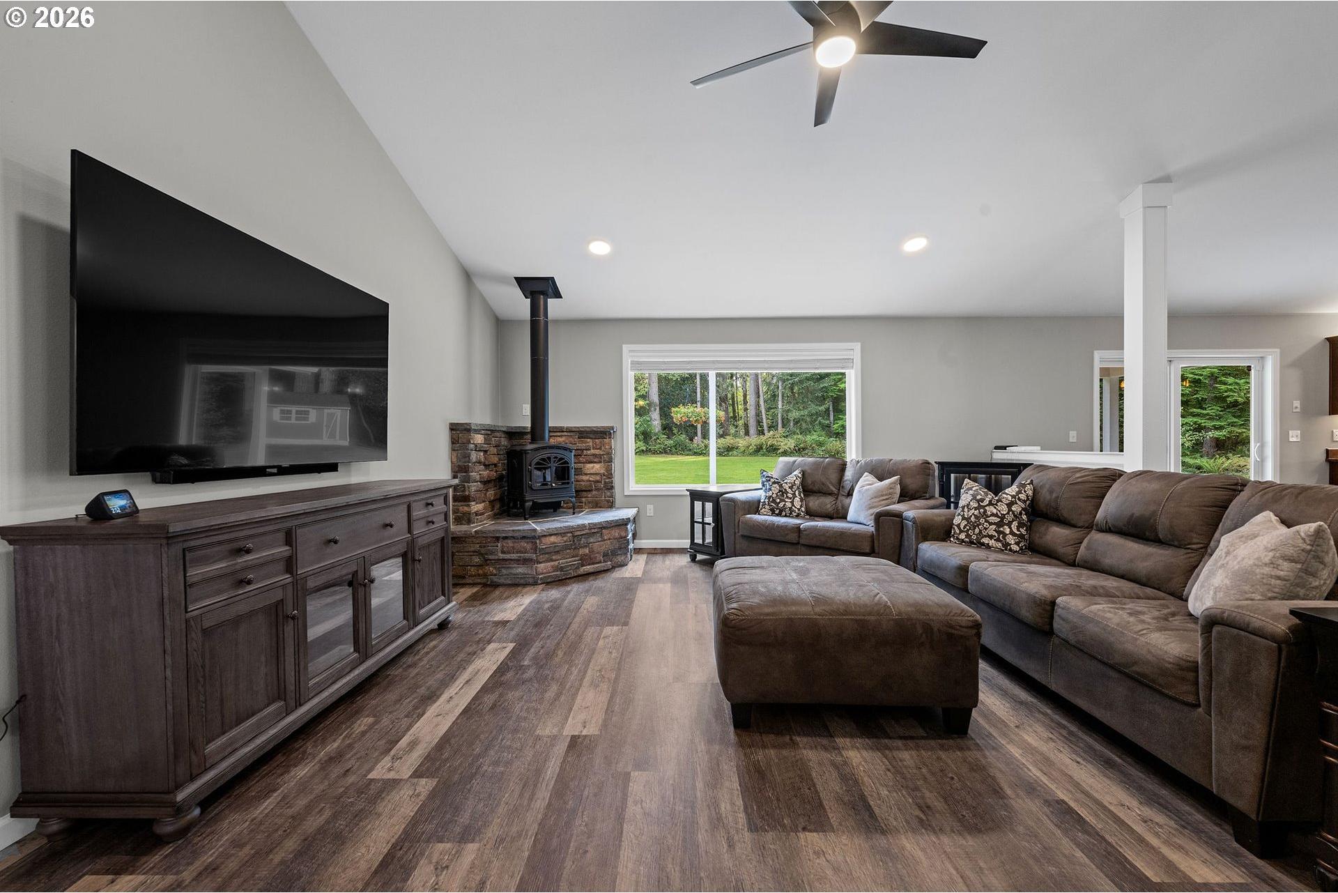 92389 Simonsen Road Astoria, OR 97103 - Photo 22 of 48 Gallery Image 22