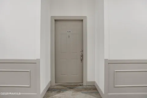 $240,000 | 201 Settlers Trace Boulevard, Unit 2414, Lafayette, LA 70508