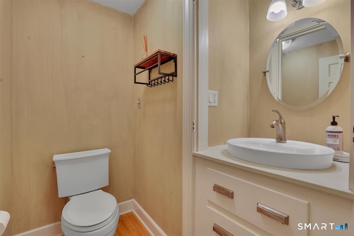 38 Knollwood Road North Haven, CT 06473 - Photo 13 of 28