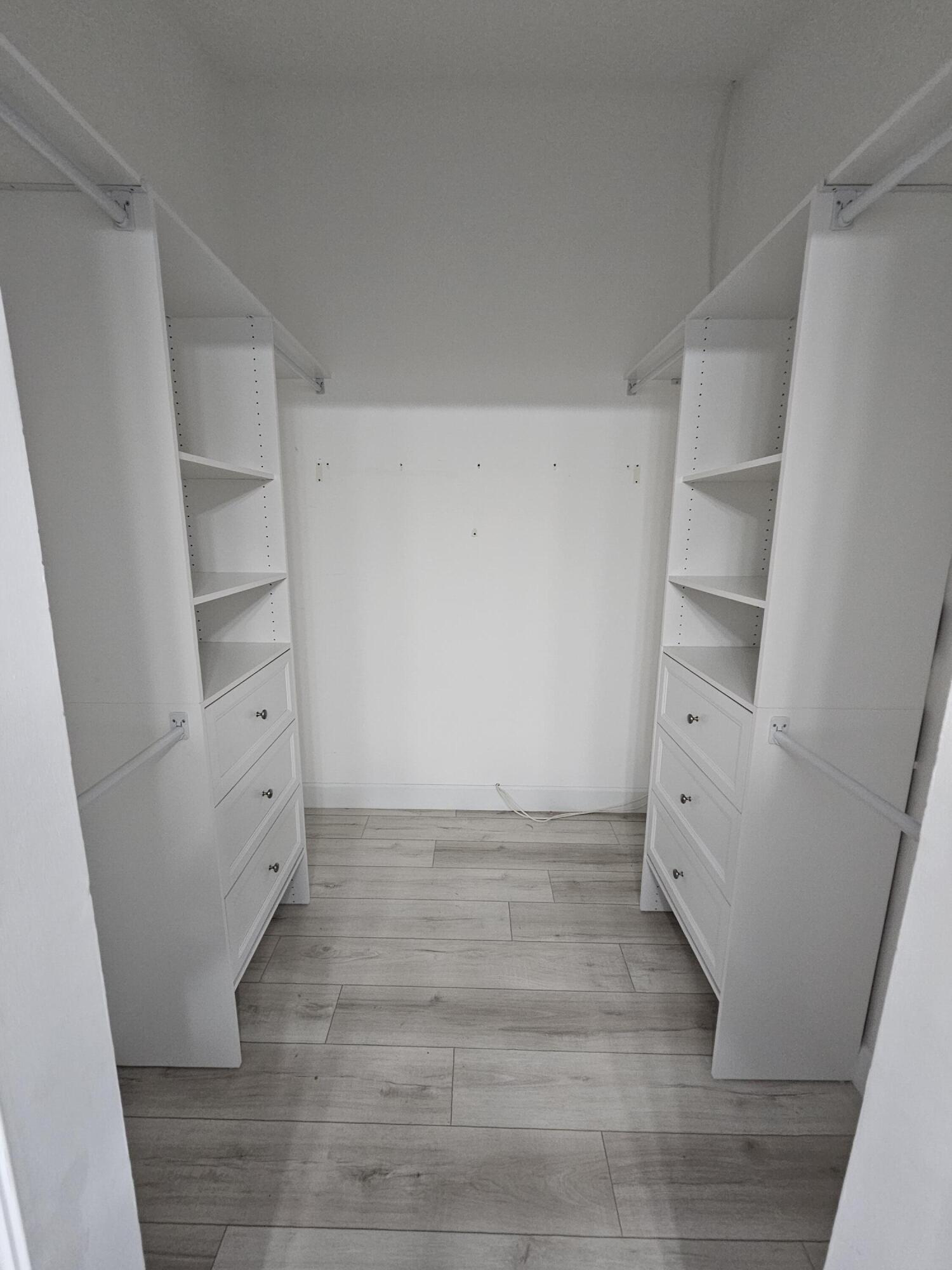 6131 Robinson Street Jupiter, FL 33458 - Photo 8 of 14 20240502040810233661000000-o