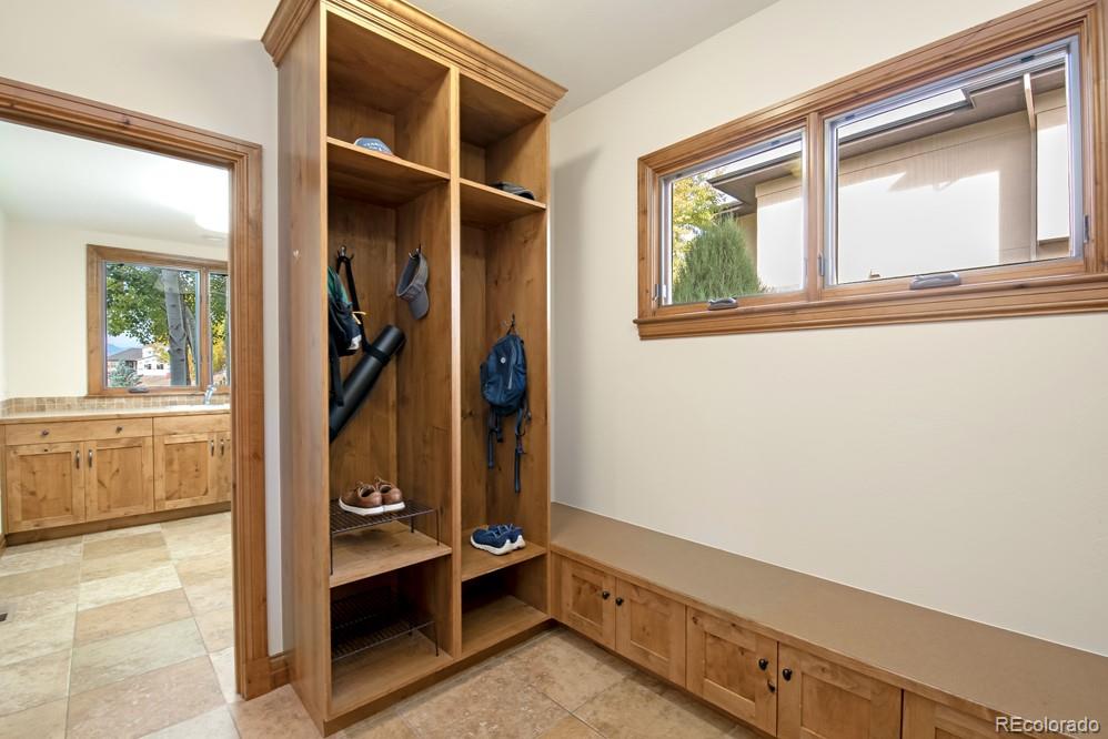 6570 Rookery Road Fort Collins, CO 80528 - Photo 20 of 40 a room with window