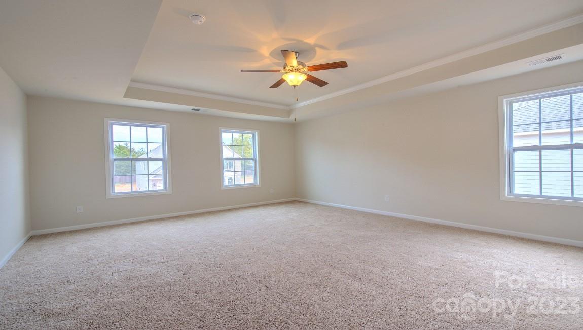 633 Fox Cove Road Hendersonville, NC 28792 - Photo 8 of 12 Gallery Image 8