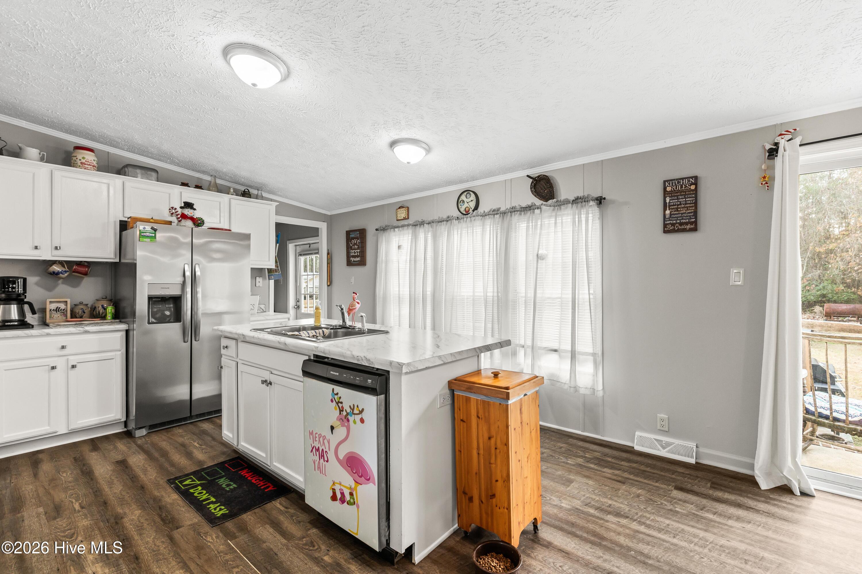 484 Briarneck Road Jacksonville, NC 28540 - Photo 7 of 31 7