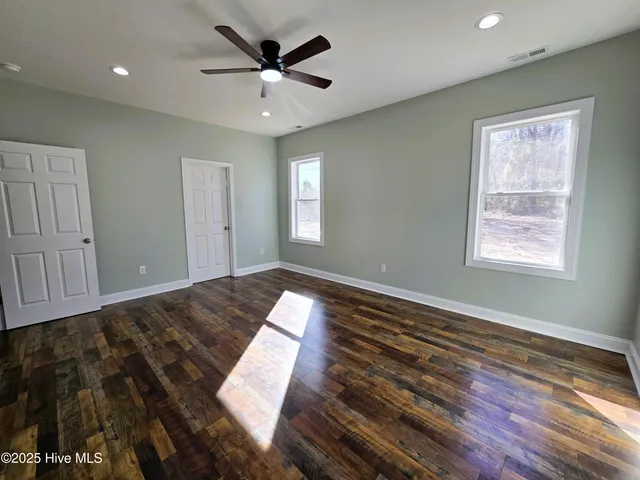 $261,900 | 214 East Railroad Street, La Grange, NC 28551