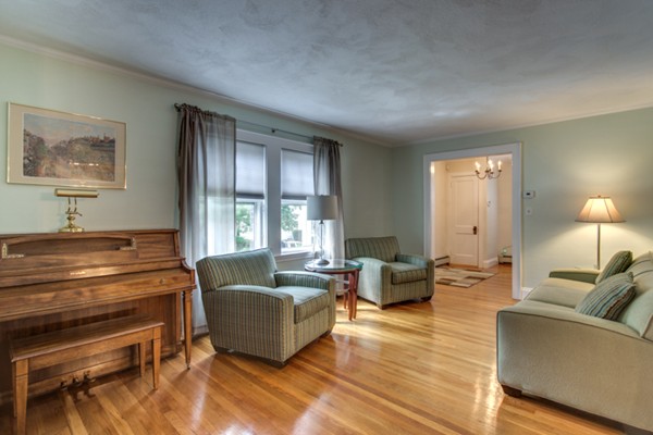 17 Hammond Road Belmont, MA 02478 - Photo 6 of 30 Gallery Image 6